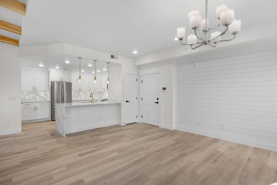 More Photos Of 1308 Snowberry Ln, Louisville Apartments For Sale