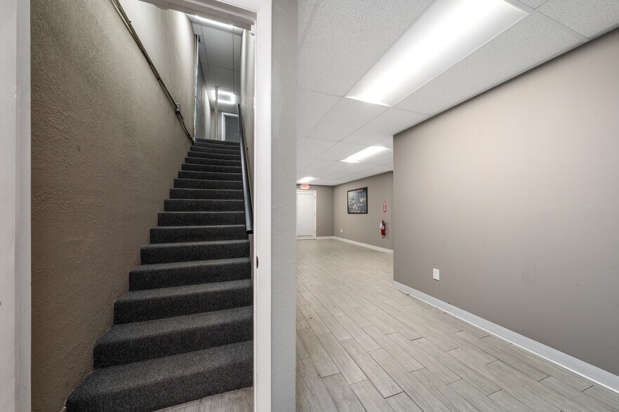 More Photos Of 4954 S Orange Ave, Orlando Flex For Lease