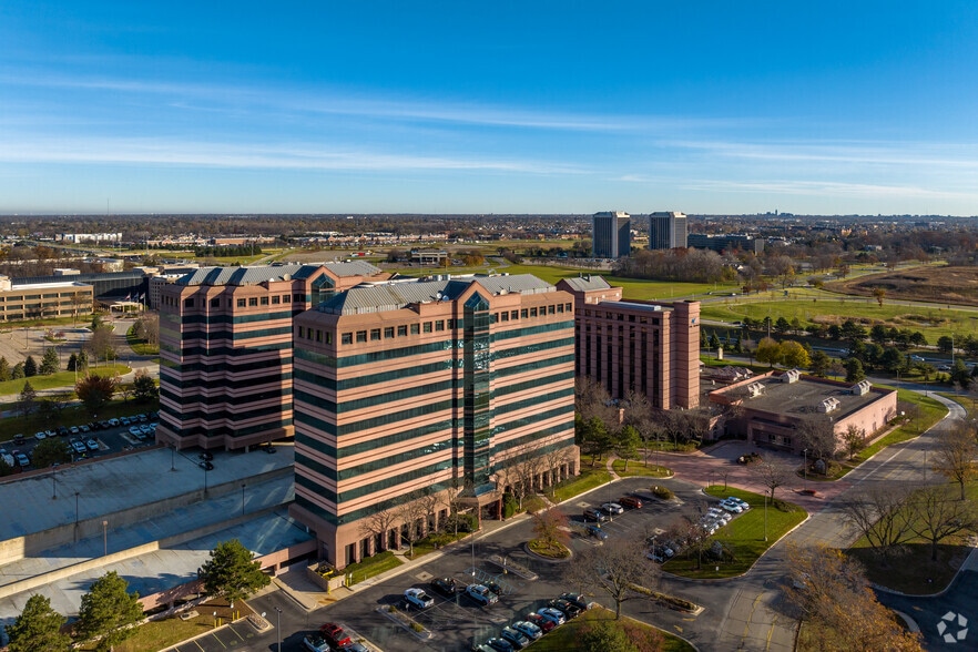 More Photos Of 290 Town Center Dr, Dearborn Unknown For Lease