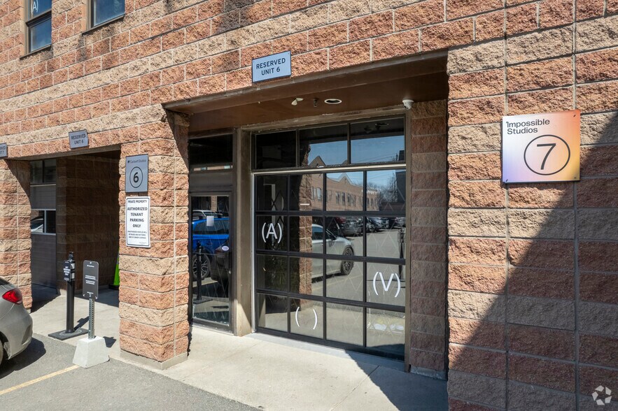 More Photos Of 11-17 Carlaw Ave, Toronto Light Manufacturing For Sale