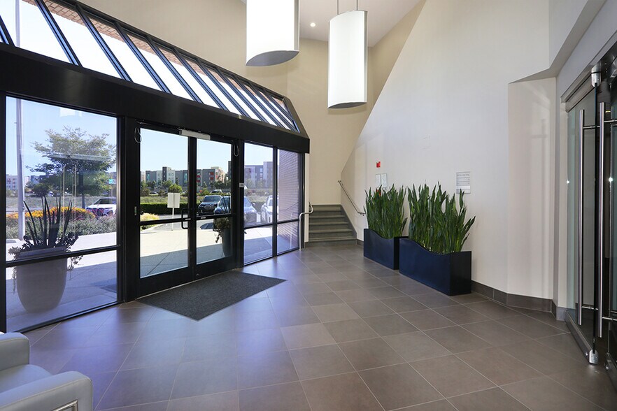 More Photos Of 2569 McCabe Way, Irvine Office For Lease