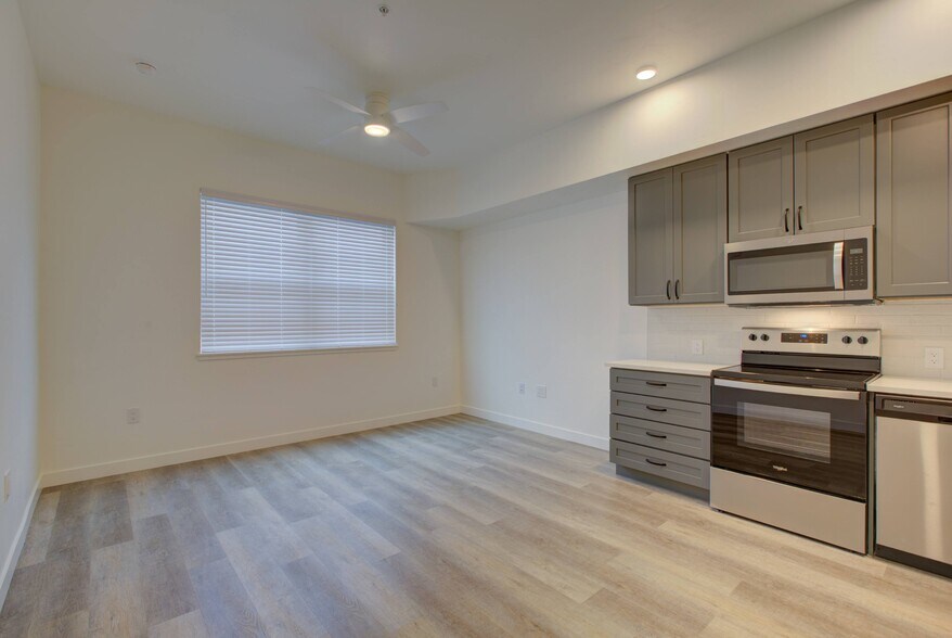 More Photos Of 1775 S Pearl St, Denver Apartments For Sale