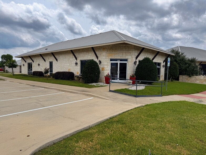 Primary Photo Of 753 Mid Cities Blvd, North Richland Hills Office For Sale