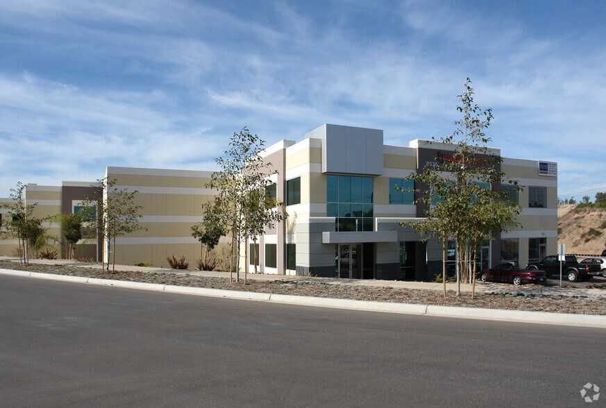 More Photos Of 8525 Redwood Creek Ln, San Diego Manufacturing For Lease