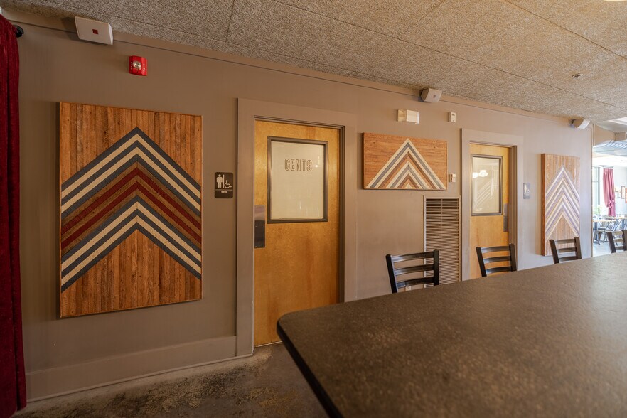 More Photos Of 743 Haywood Rd, Asheville Restaurant For Sale