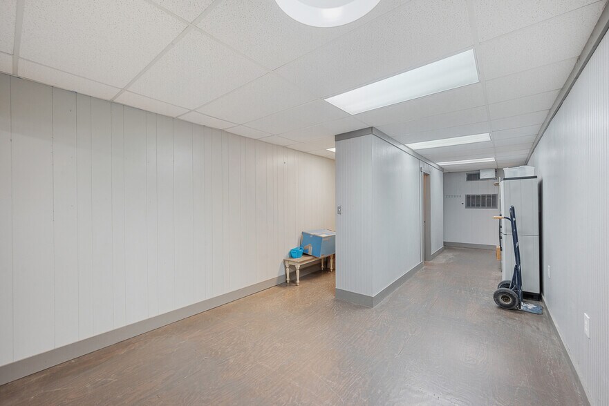 More Photos Of 5290 W State Highway 31, Corsicana Office Residential For Lease