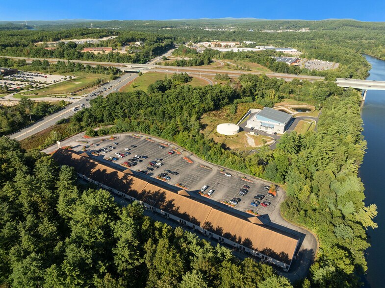 More Photos Of 11 Kimball Dr, Hooksett Freestanding For Lease