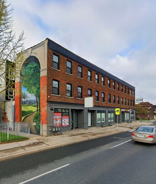 Primary Photo Of 1000-1016 King St E, Hamilton Apartments For Lease