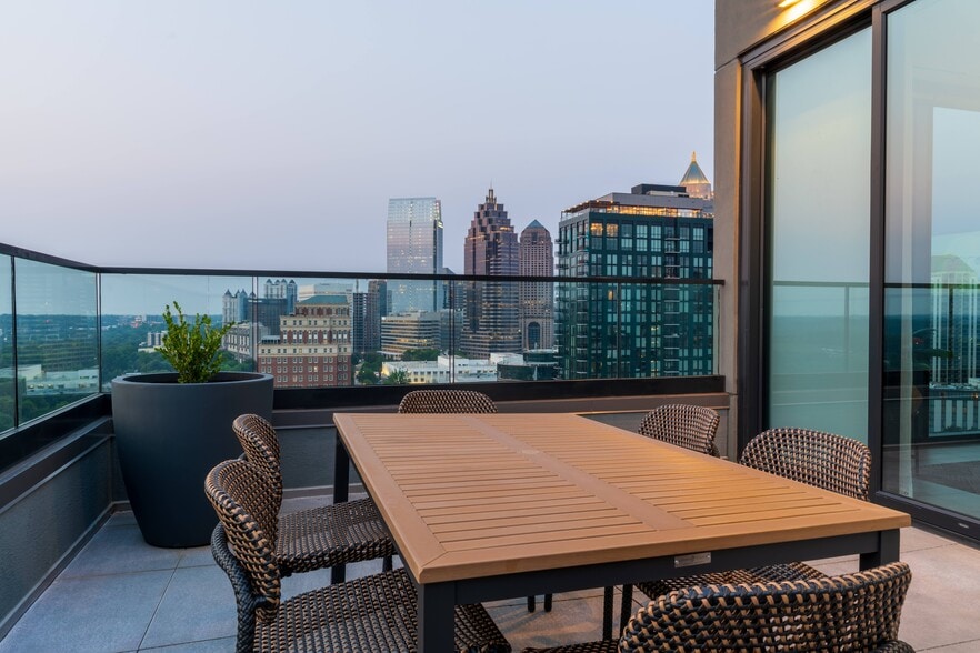 More Photos Of 1441 Peachtree St, Atlanta Apartments For Lease