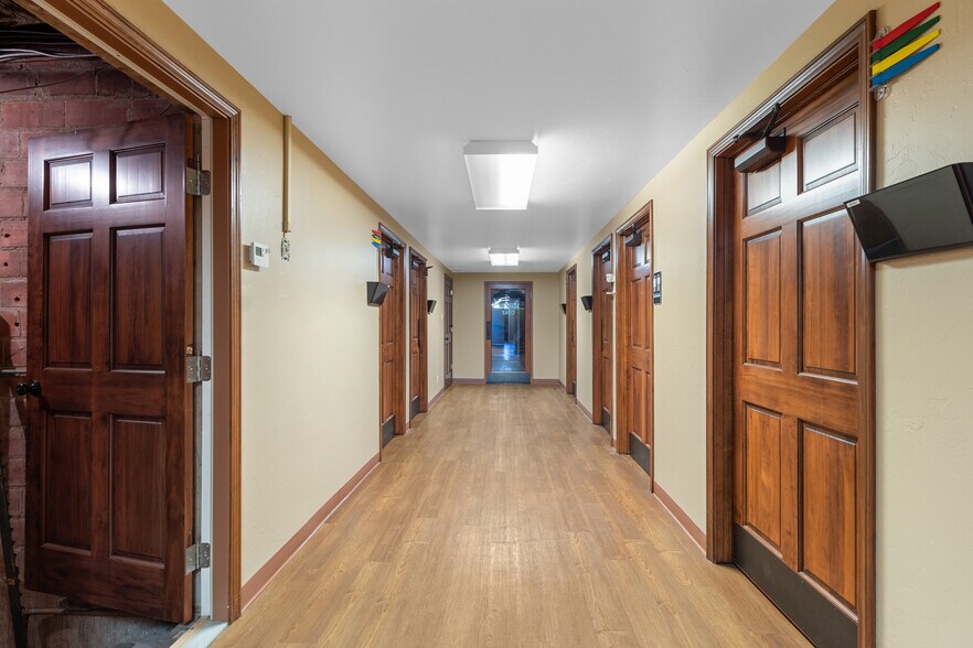 More Photos Of 116 E Robert S Kerr Blvd, Wynnewood Medical For Sale