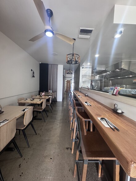 More Photos Of 349 N La Cienega Blvd, Los Angeles Restaurant For Lease