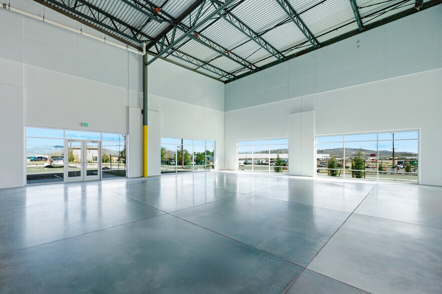 More Photos Of 9835 N Virginia St, Reno Distribution For Lease