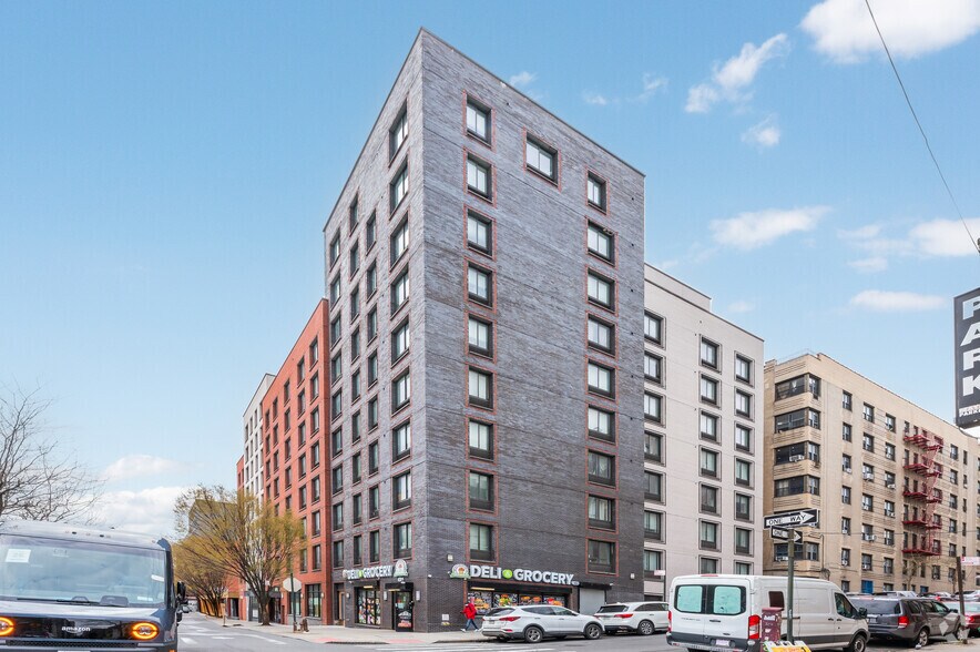 Primary Photo Of 180 E 156th St, Bronx Apartments For Lease