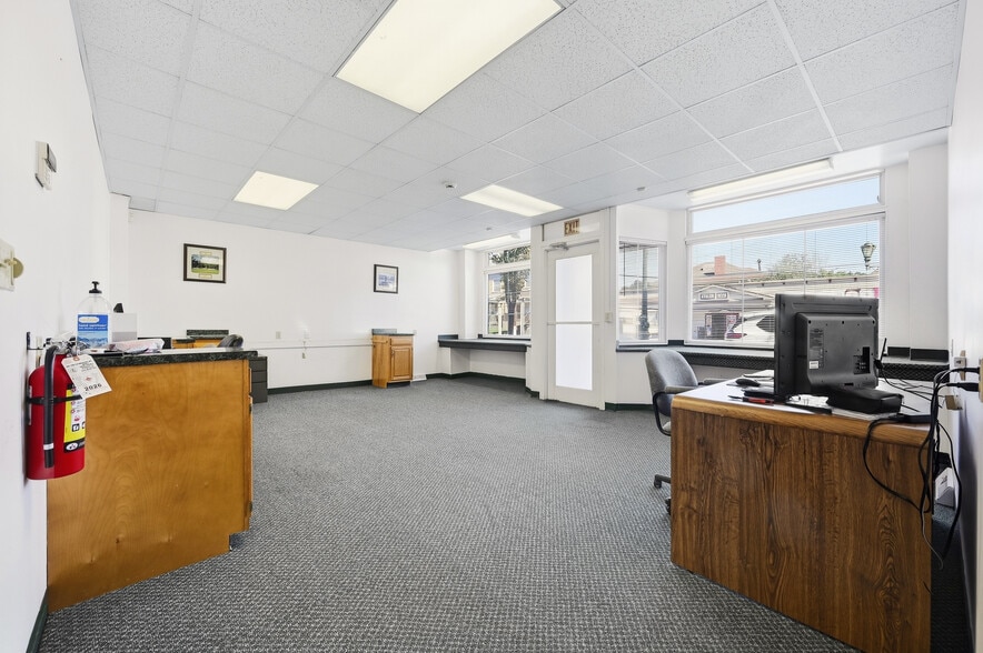 More Photos Of 628 California Ave, Pittsburgh Storefront Retail Residential For Sale