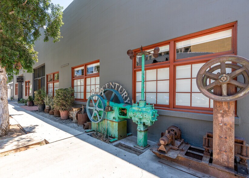 More Photos Of 1201-1205 J St, San Diego Loft Creative Space For Lease