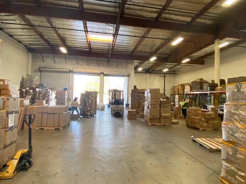 More Photos Of 20310 Plummer St, Chatsworth Manufacturing For Lease