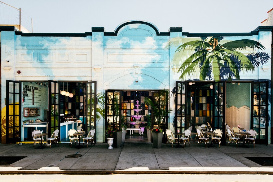 Primary Photo Of 1310 Pearl St, Denver Restaurant For Sale