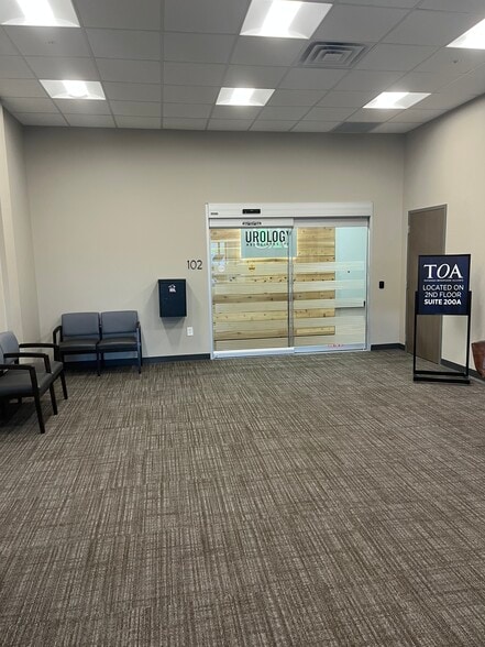 More Photos Of 77 Belinda Pky, Mt Juliet Medical For Lease