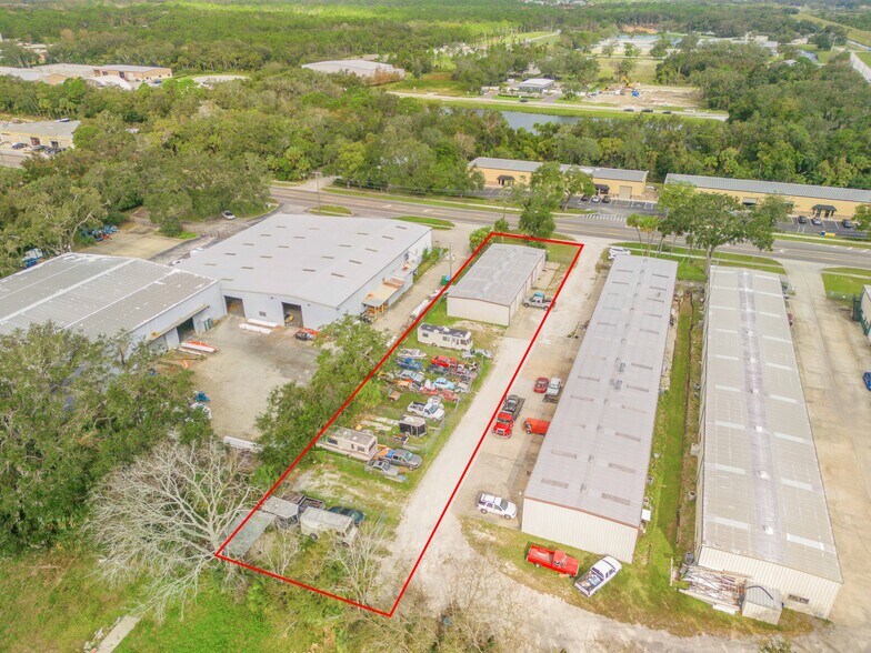 More Photos Of 708 W Park Ave, Edgewater Warehouse For Sale