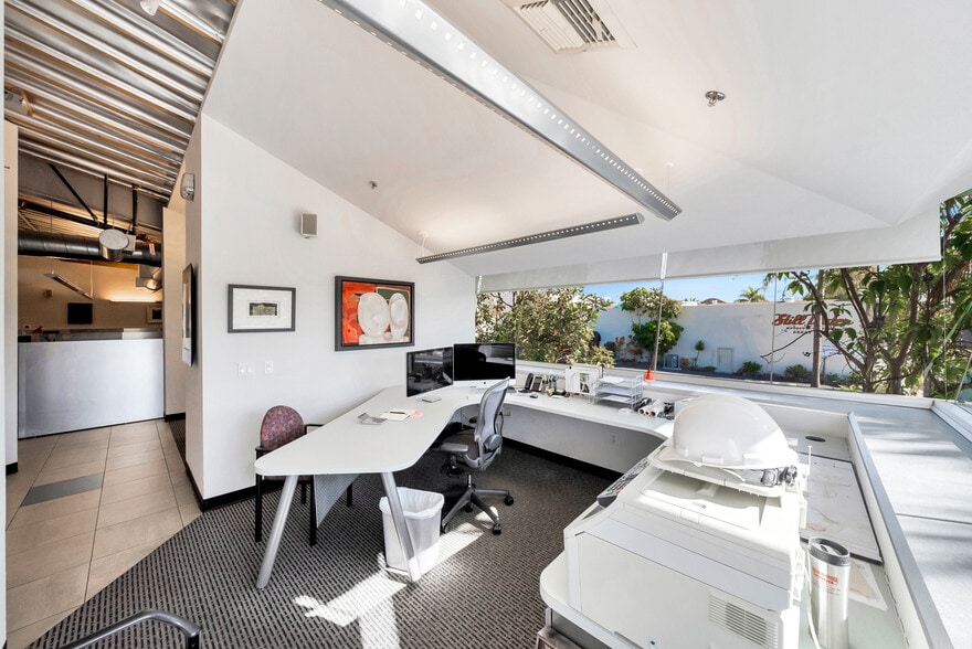 More Photos Of 24691 Del Prado Ave, Dana Point Freestanding For Sale