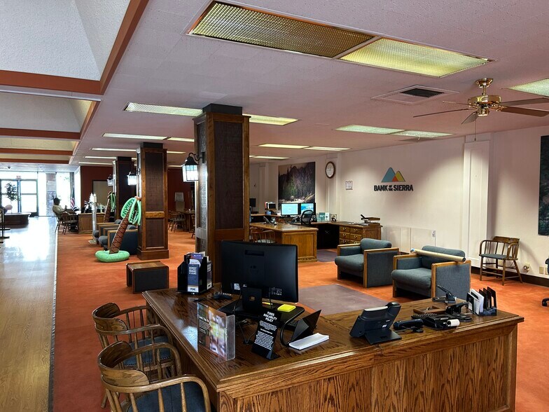 More Photos Of 246 E Tulare Ave, Tulare Bank For Sale