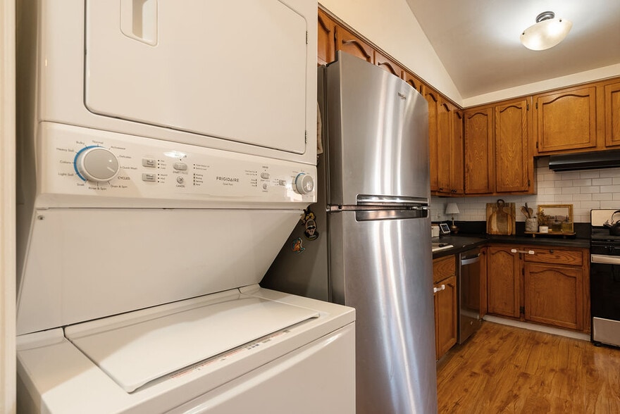 More Photos Of 1845 Norval St, Pomona Multifamily For Sale
