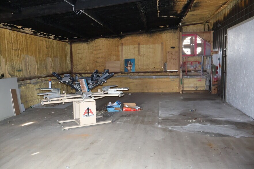 More Photos Of 300 W Pasadena Fwy, Pasadena Warehouse For Sale