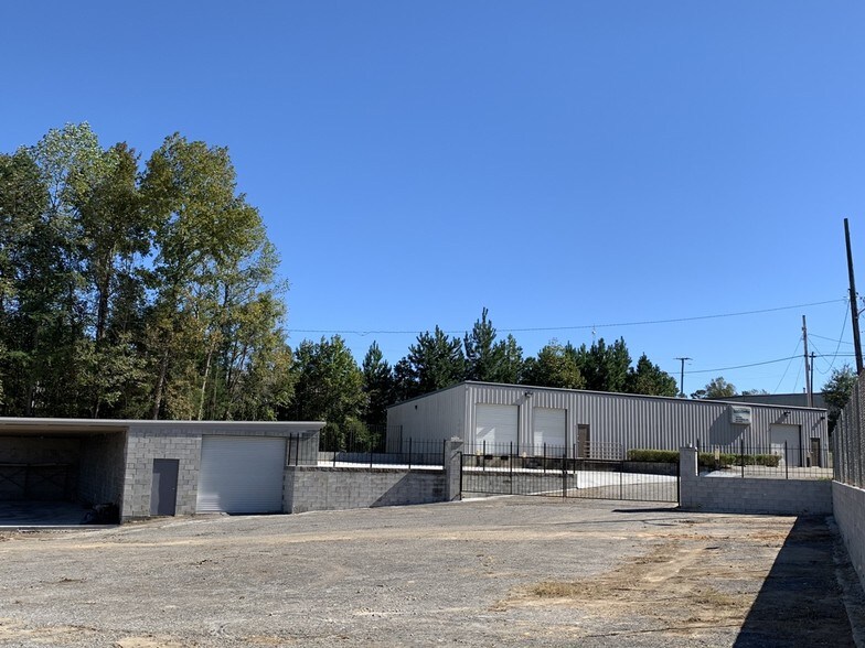 More Photos Of 109 Eason Rd, Dallas Warehouse For Lease