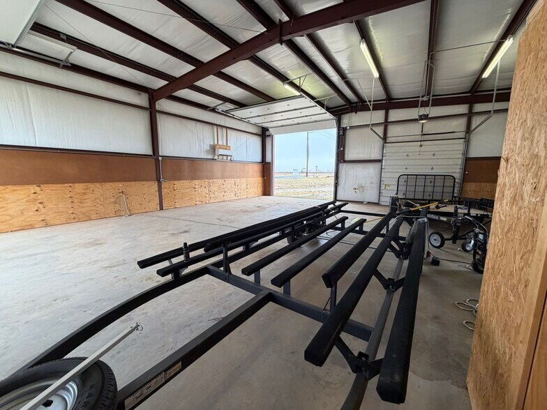 More Photos Of 2011 FM 1729, Lubbock Warehouse For Lease