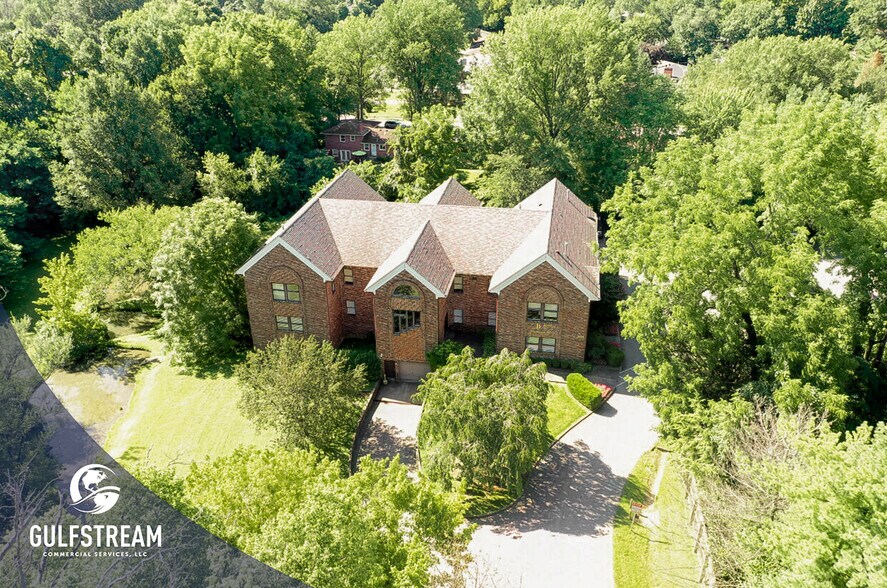 More Photos Of 3001 Taylor Springs Dr, Louisville Office For Lease