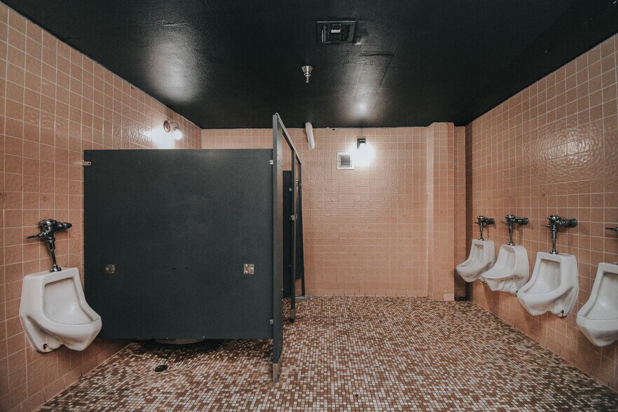 More Photos Of 4106 Houston Hwy, Victoria General Retail For Lease