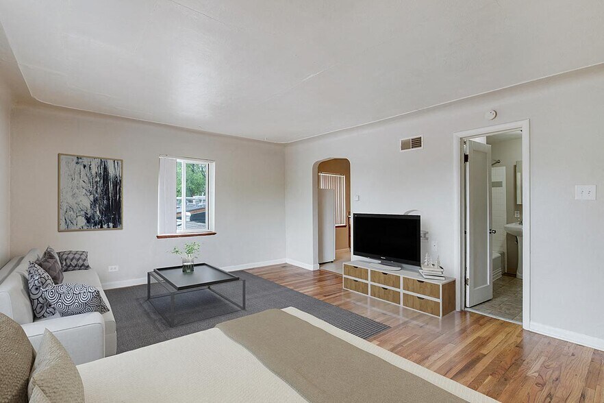 More Photos Of 5218-5220 W 25th Ave, Edgewater Apartments For Sale