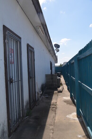 More Photos Of 315 Kings Hwy, Brownsville Storefront For Sale