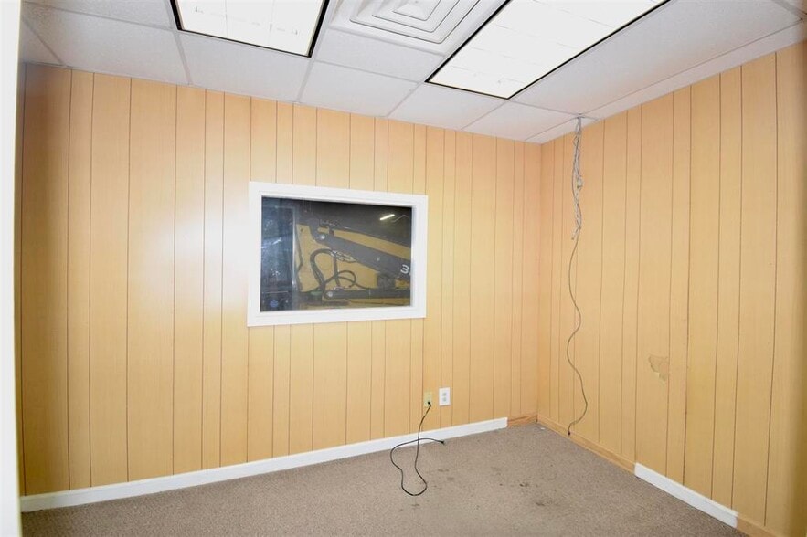 More Photos Of 205 Bellvue St, Jackson Warehouse For Lease