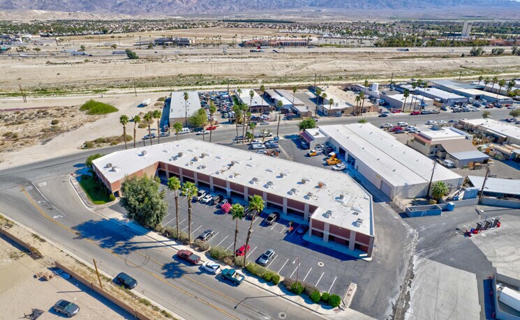 More Photos Of 45116 Commerce St, Indio Service For Sale