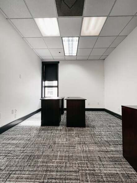More Photos Of 442 W Kennedy Blvd, Tampa Office For Lease