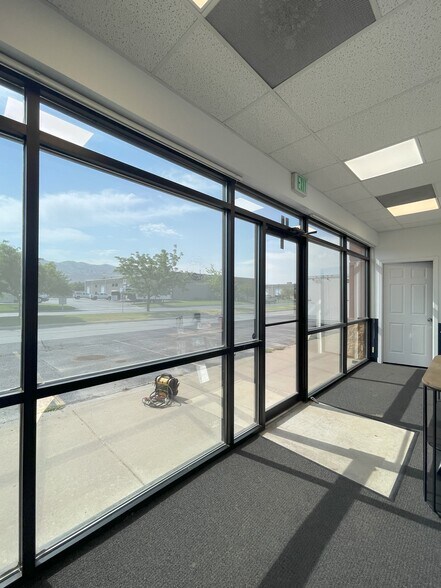 More Photos Of 71 N Cutler Dr, North Salt Lake Light Manufacturing For Lease