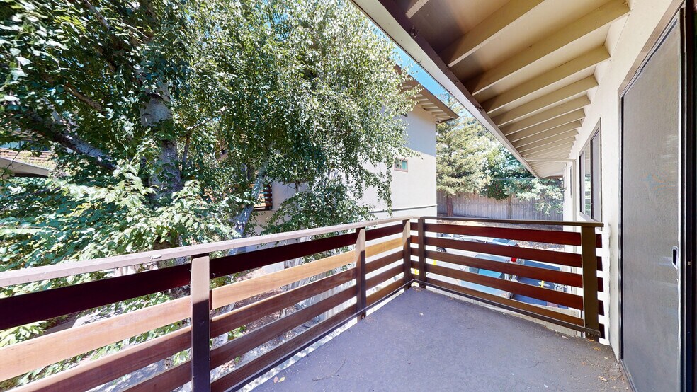 More Photos Of 109 Professional Center Pky, San Rafael Apartments For Sale