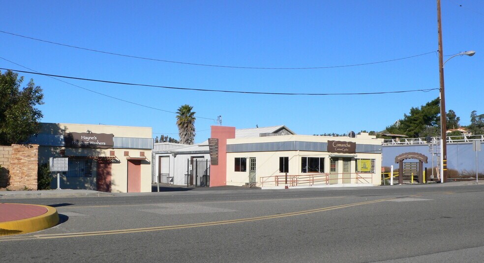 More Photos Of 555 Spring Rd, Moorpark Manufacturing For Lease