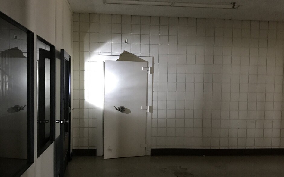 More Photos Of 315 W Mill St, Beaver Dam Manufacturing For Sale