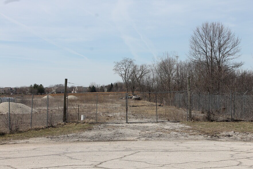 More Photos Of 1002 Old Eola Rd, Aurora Land For Sale