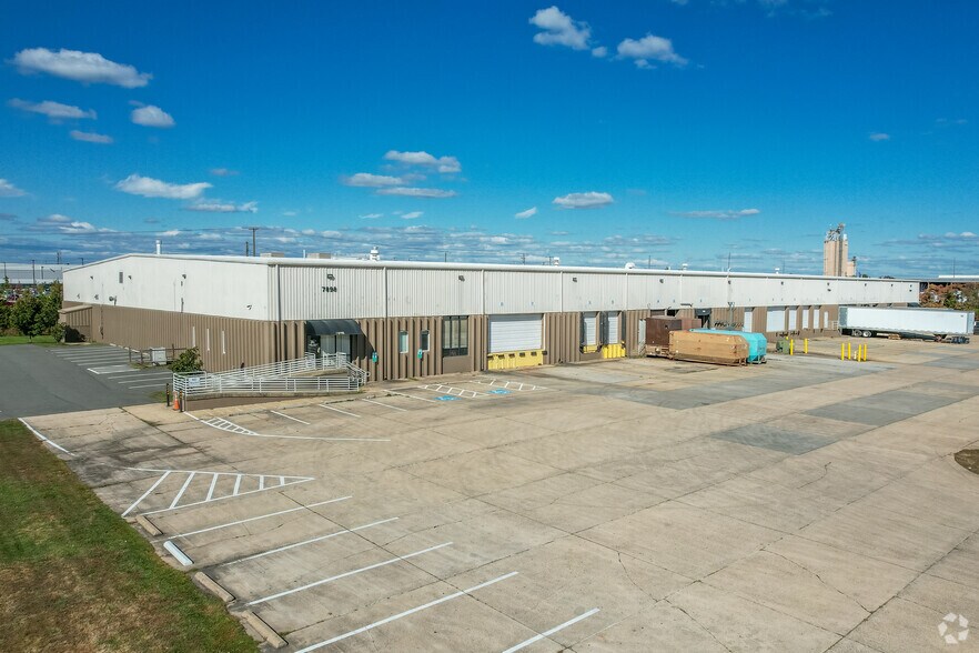 Primary Photo Of 7890-7898 Notes Dr, Manassas Warehouse For Lease