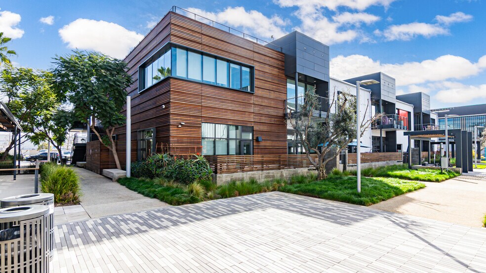 More Photos Of 701-723 N Douglas St, El Segundo Loft Creative Space For Lease