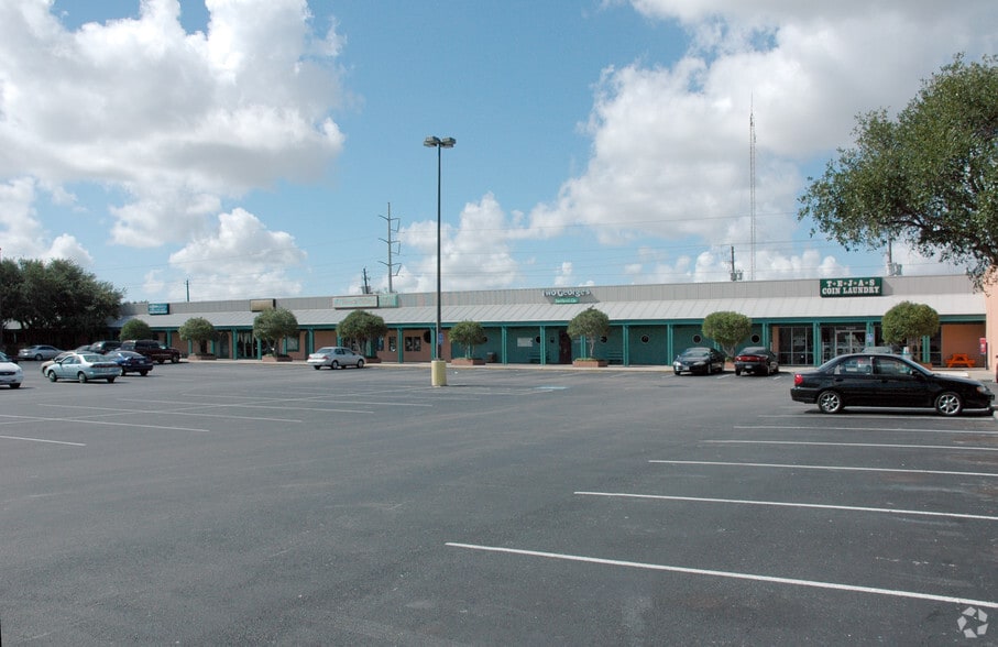 More Photos Of 5862-5898 Everhart Rd, Corpus Christi Unknown For Lease