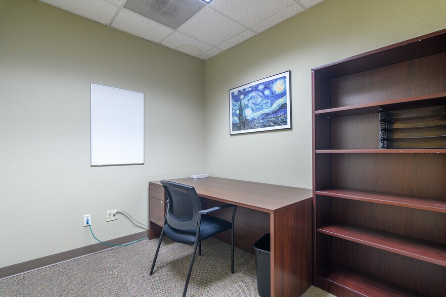 More Photos Of 2023 St. Mary's Blvd, Jefferson City Medical For Sale