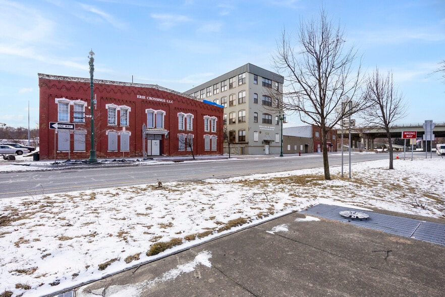 More Photos Of 104-112 Erie Blvd, Schenectady Land For Sale