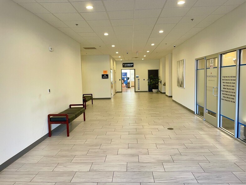 More Photos Of 1011 Johnston Willis Dr, North Chesterfield Medical For Lease