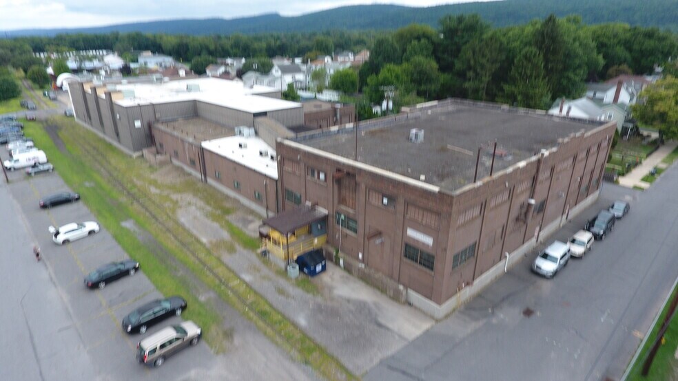 More Photos Of 508 Delaware Ave, West Pittston Warehouse For Sale