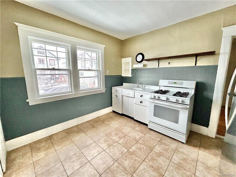 More Photos Of 510 Tacoma Ave, Buffalo Apartments For Sale