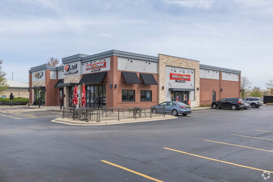 Primary Photo Of 3817-3843 E Main St, Saint Charles Unknown For Lease